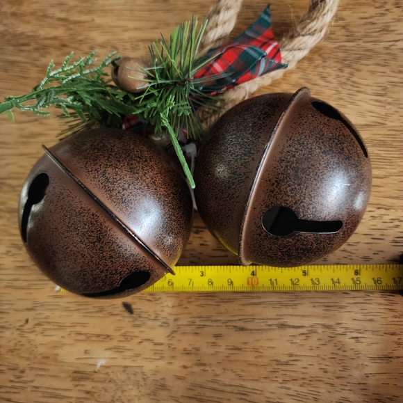 Working rustic bronze Christmas bells - Picture 4 of 4